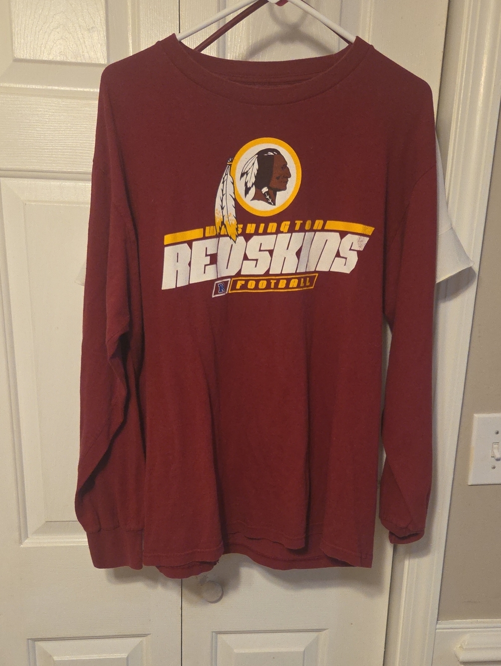 Long-Sleeve Men's Crewneck Shirt - Burgundy